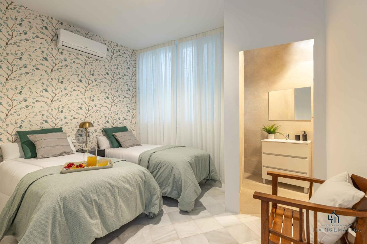 Апартаменты Living4Malaga Stylish Monroy Экстерьер фото